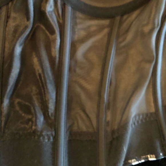 Leopard print satin smooth low back bustier. 

Excellent condition, no stains. - Picture 8 of 12